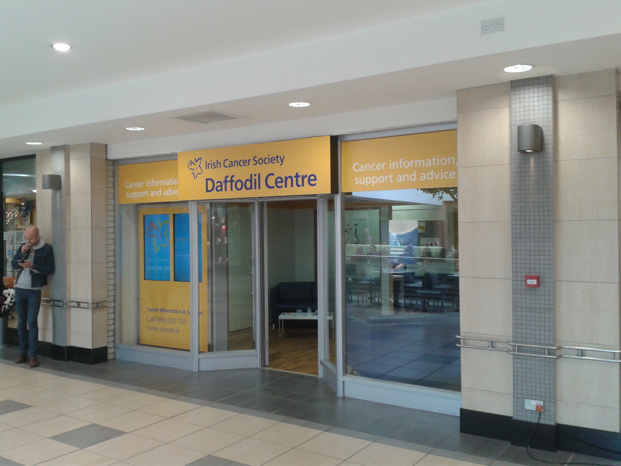 Irish Cancer Society Daffodil Centre moves from shopping centre to